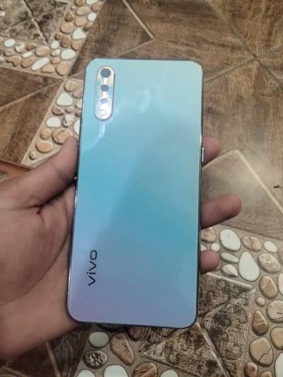 vivo s1