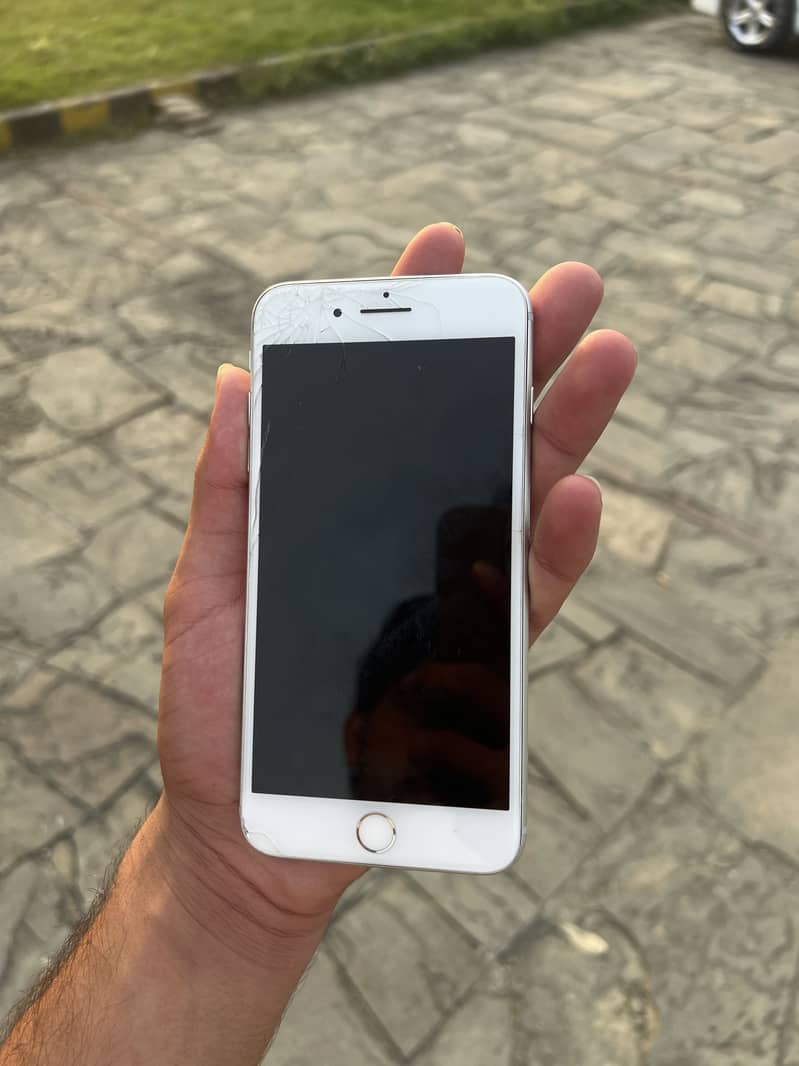 Apple iPhone 8 Plus 2