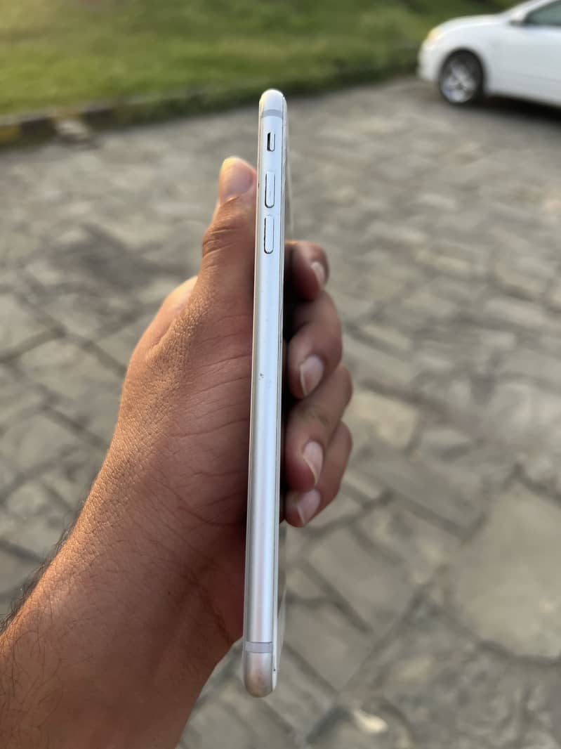 Apple iPhone 8 Plus 8