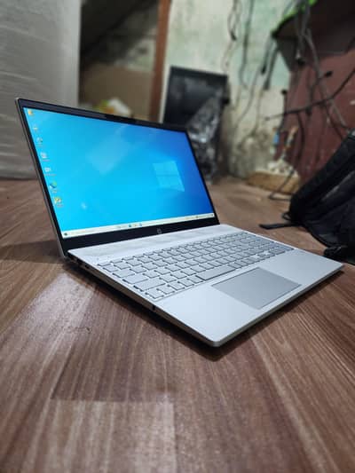 Premium Slim Gamig HP Pavilion 15 I7 8th 16GB Ram 256 SSD FHD