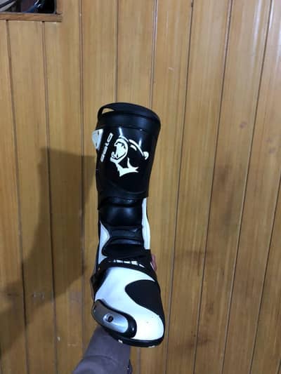 bike riding shoes