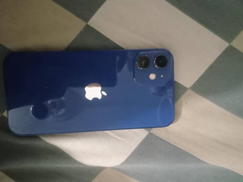 Apple iPhone 12 mini 4