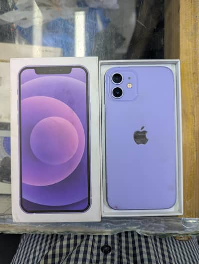 Apple iPhone 12