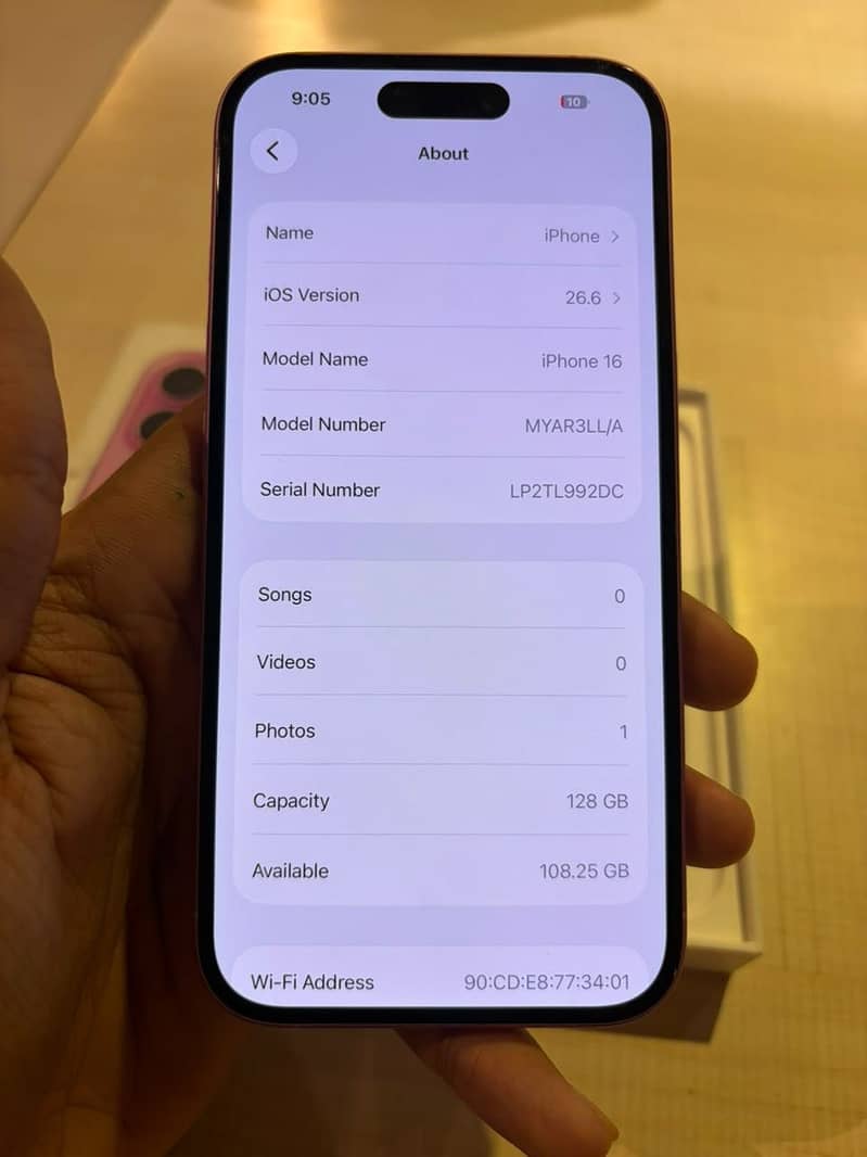 iPhone  16 5