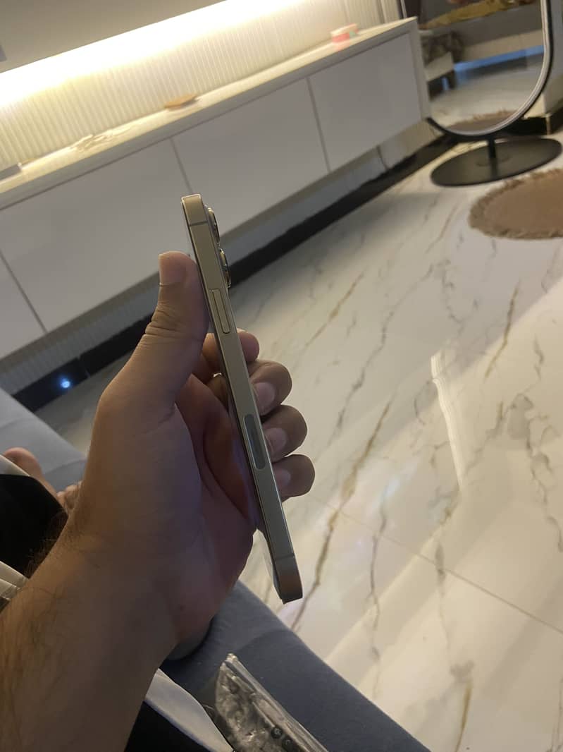 Apple iPhone 13 Pro Max 5
