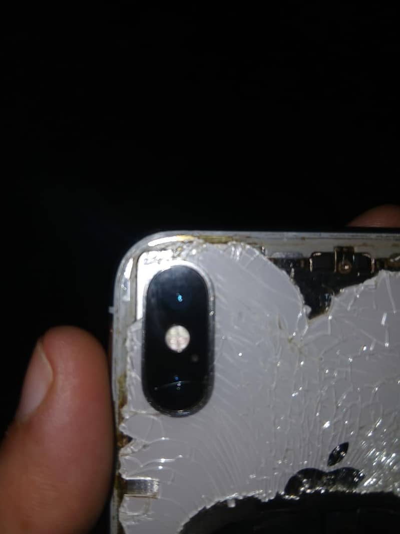 Apple iPhone X 3