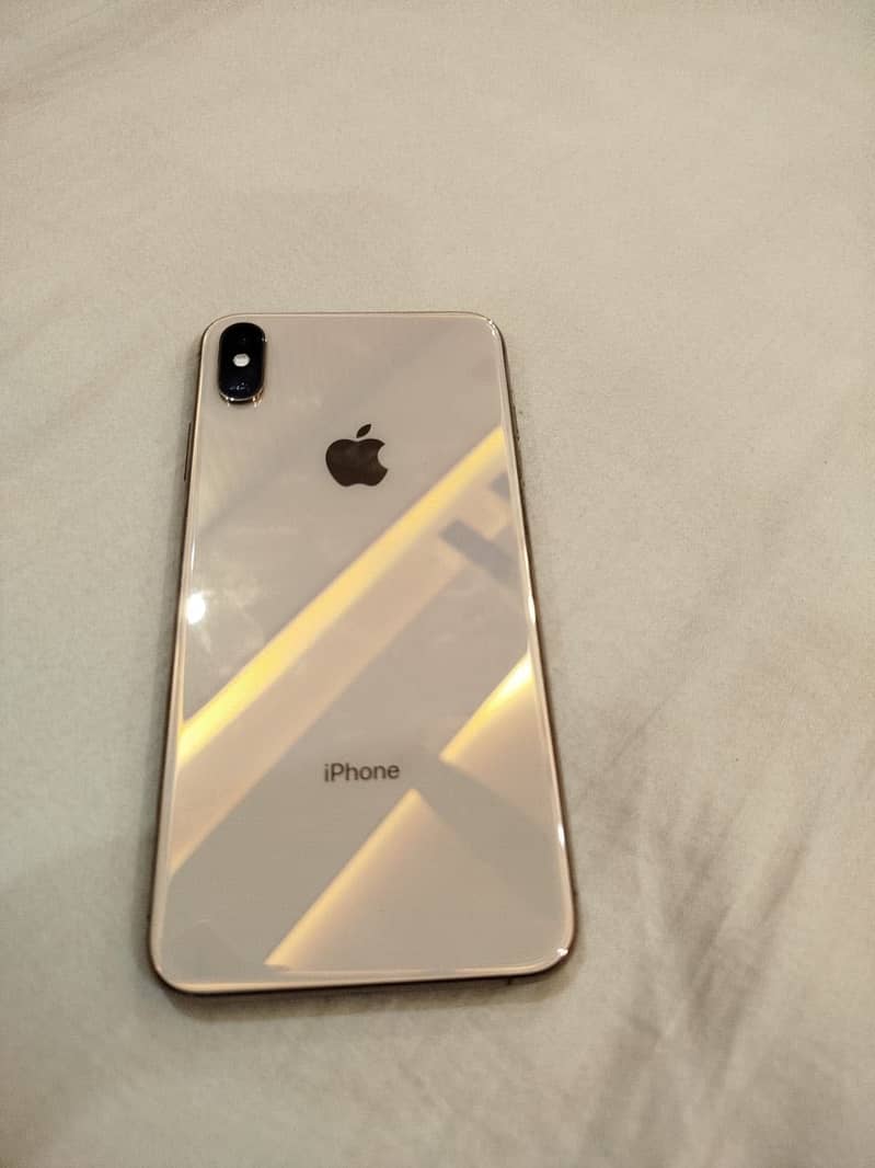 Apple iPhone XS Max 0