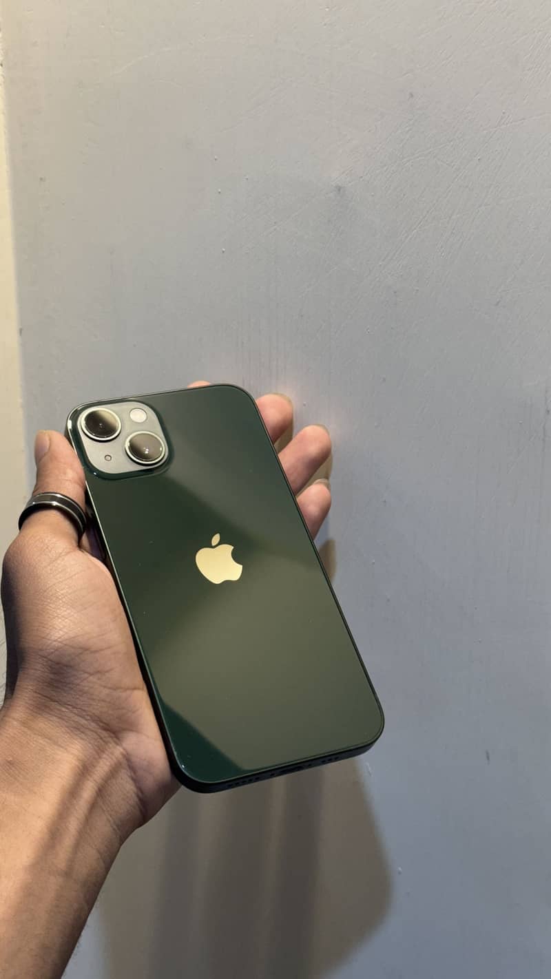 Apple iPhone 13 1