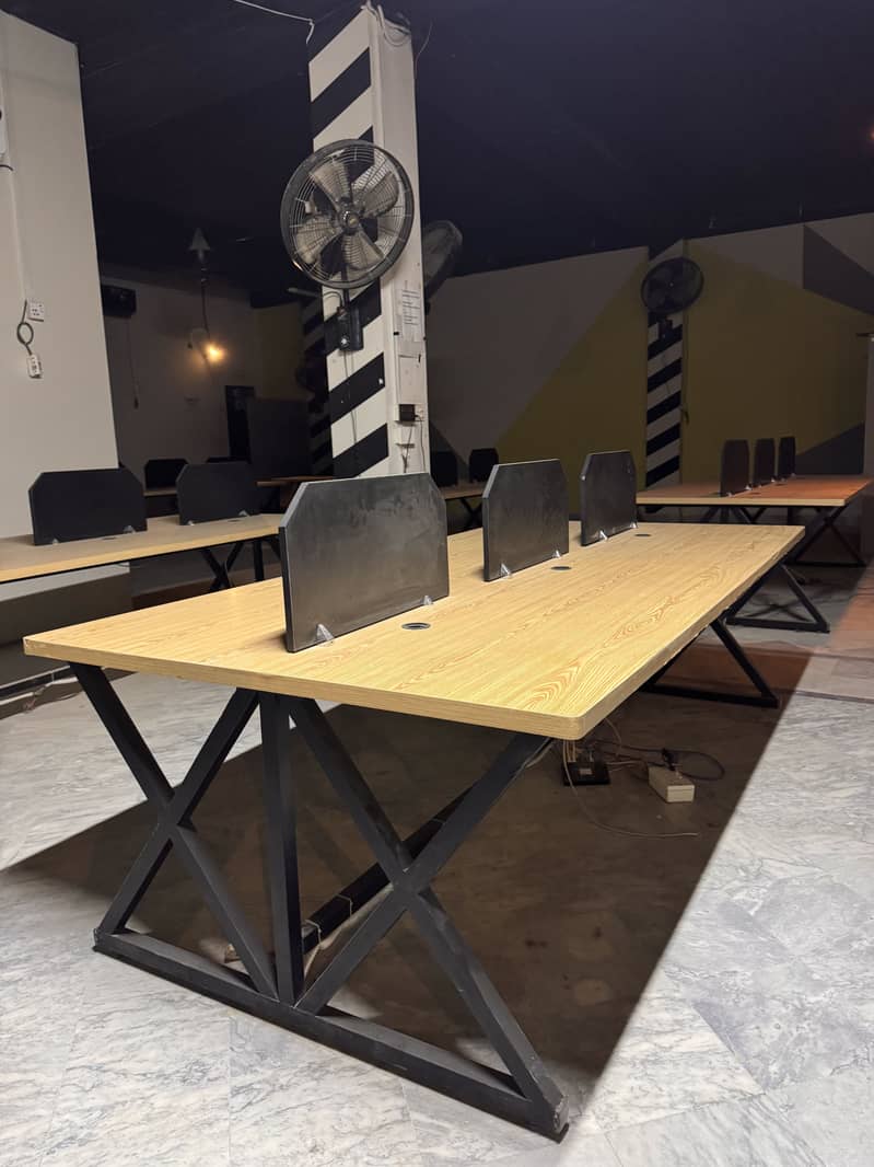 Office Workstation Table 1