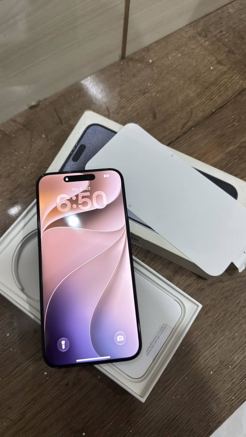 Apple iPhone 15 Pro Max 0