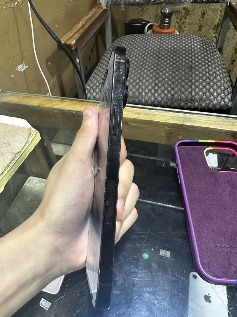 Apple iPhone 14 Pro Max 3