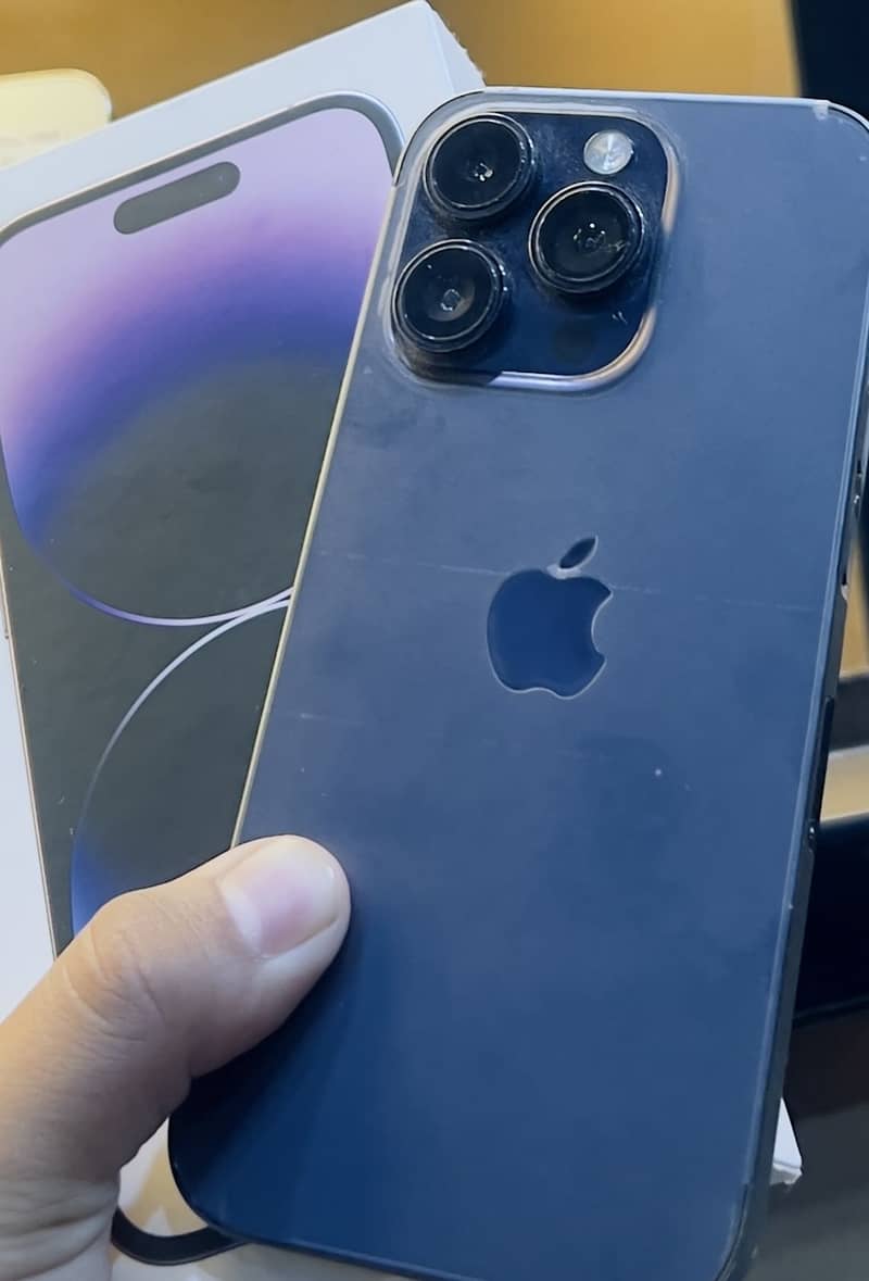 Apple iPhone 14 Pro 0