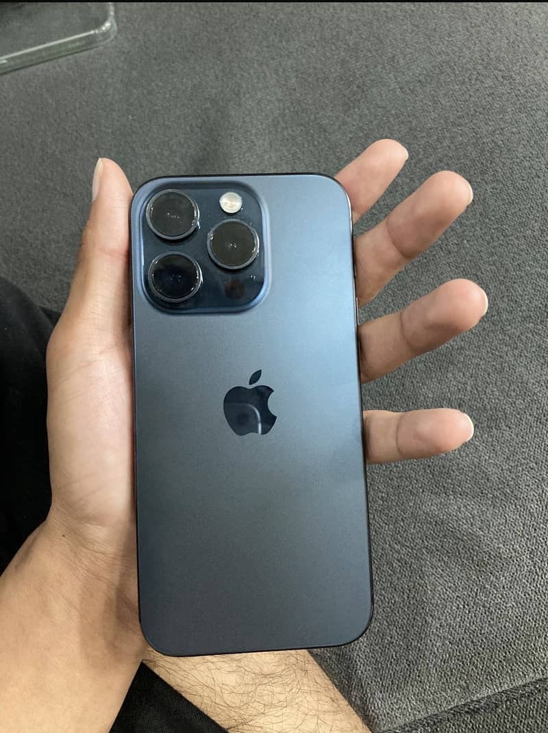 Apple iPhone 15 Pro 1