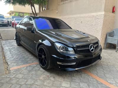 Mercedes benz 2008/2010 c63 100% original 1 hand