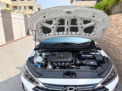 Hyundai Elantra GLS 2.0  (2023) Model