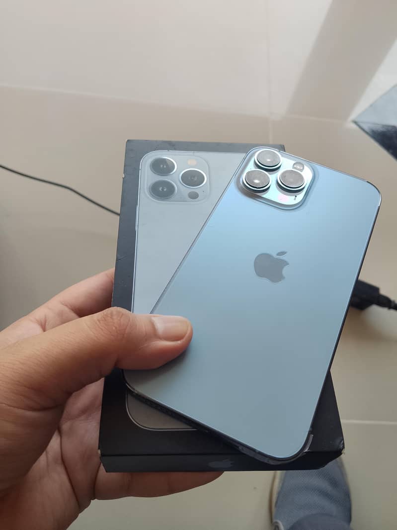 Apple iPhone 13 Pro Max 4