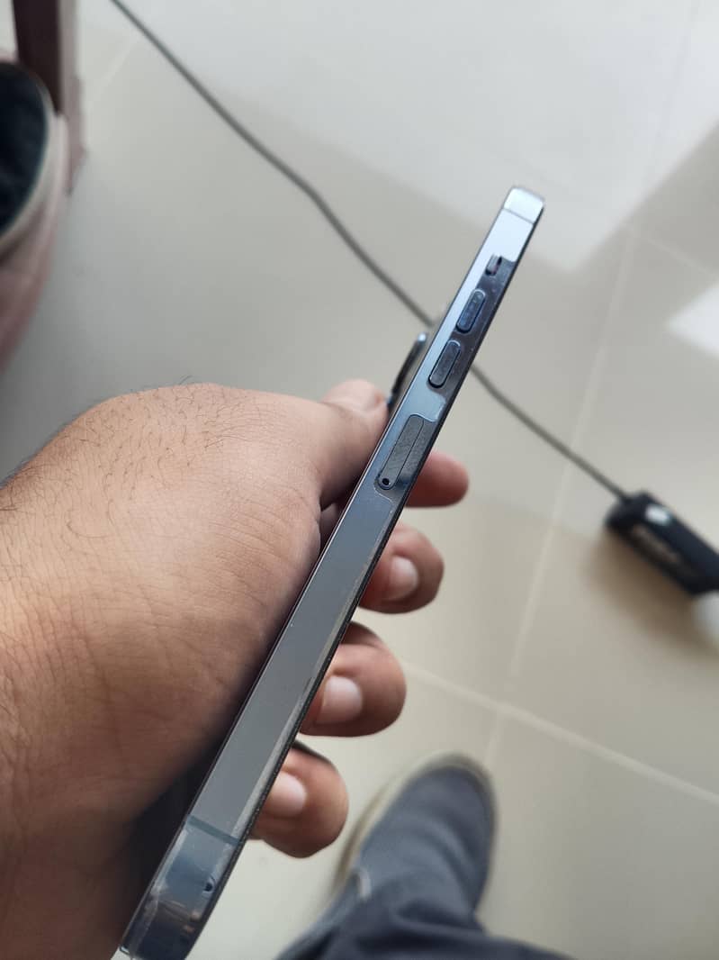Apple iPhone 13 Pro Max 7