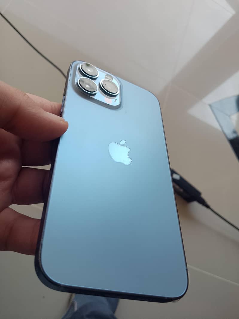 Apple iPhone 13 Pro Max 9