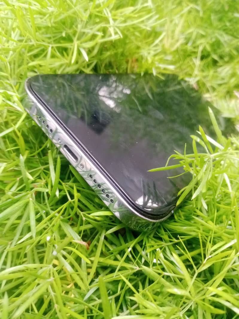 Apple iPhone 13 Pro Max 4