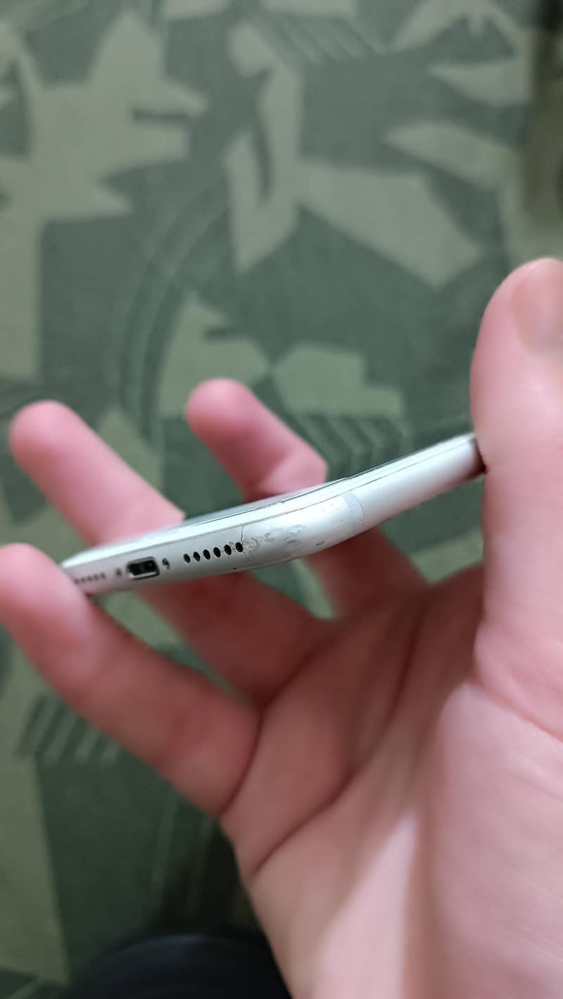 Apple iPhone 7 5