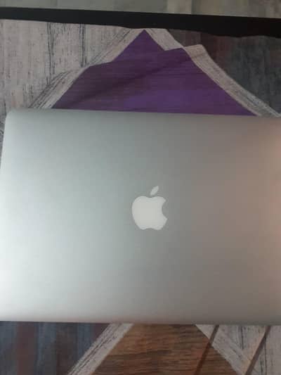 Macbook Pro Retina"13,i5 core,Mid 2014,Memory 8gb 500 gb storage