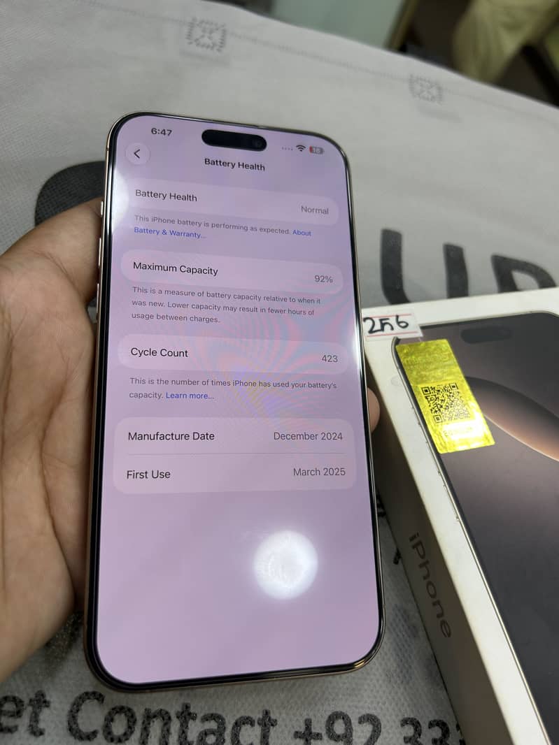 Apple iPhone 16 Pro Max 4