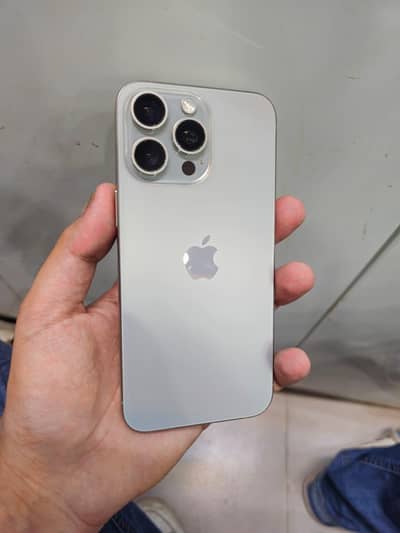 Apple iPhone 15 Pro Max