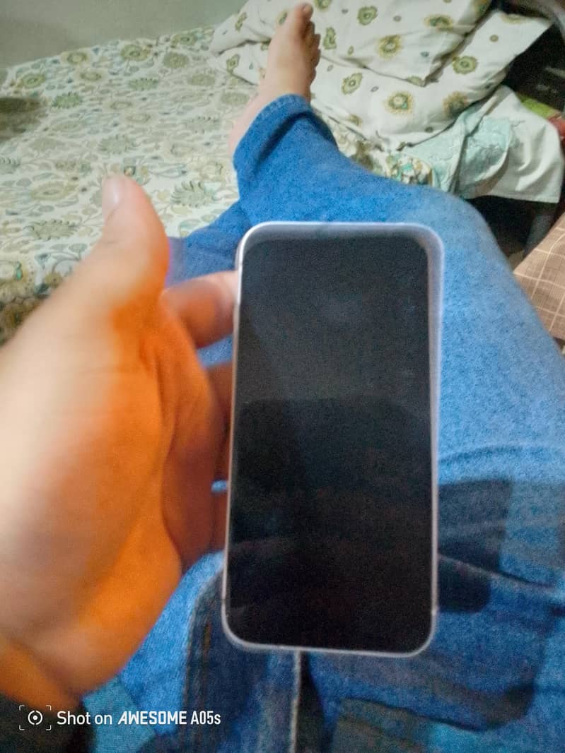 Apple iPhone 13 1