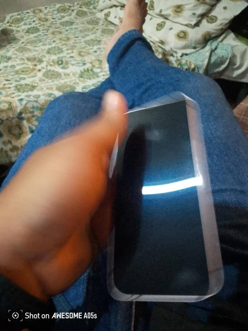 Apple iPhone 13 2
