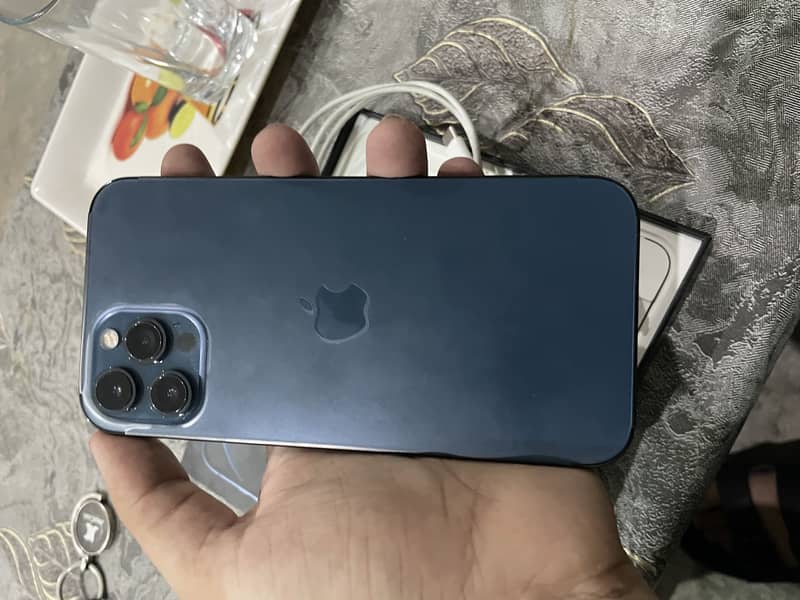 Apple iPhone 12 Pro Max 4