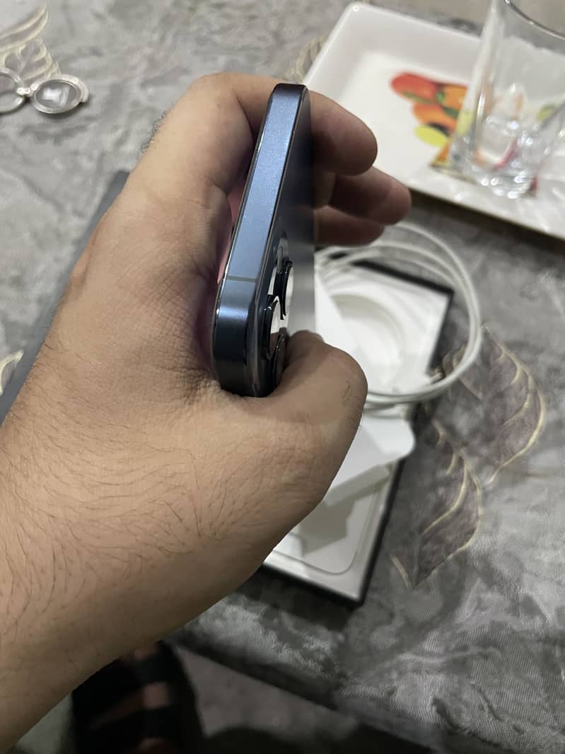 Apple iPhone 12 Pro Max 7