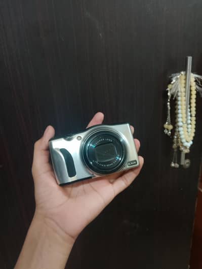 Fujifilm Finepix F750EXR