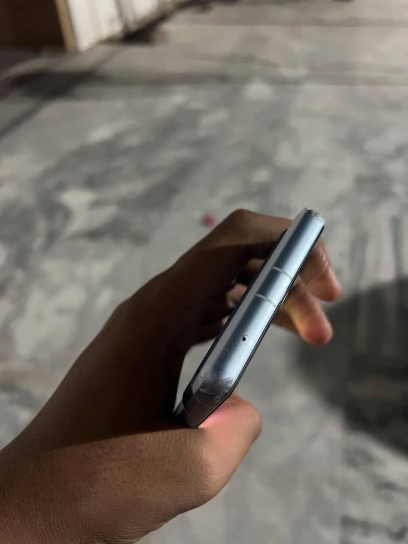 Google Pixel 7a 4