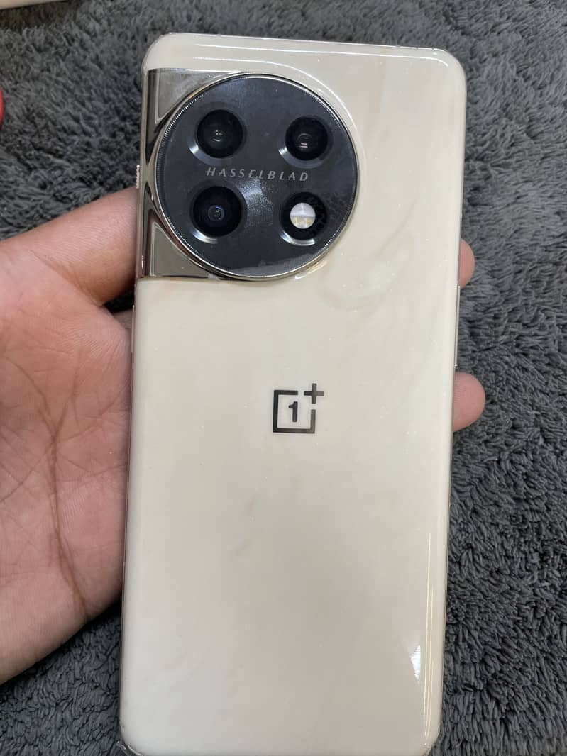 One Plus 11 1