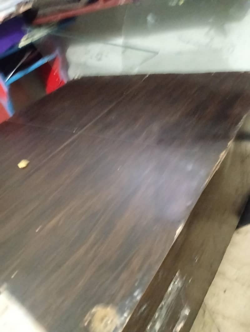 dining center table with top break glass 2