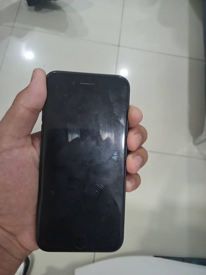 Apple iPhone 7 7