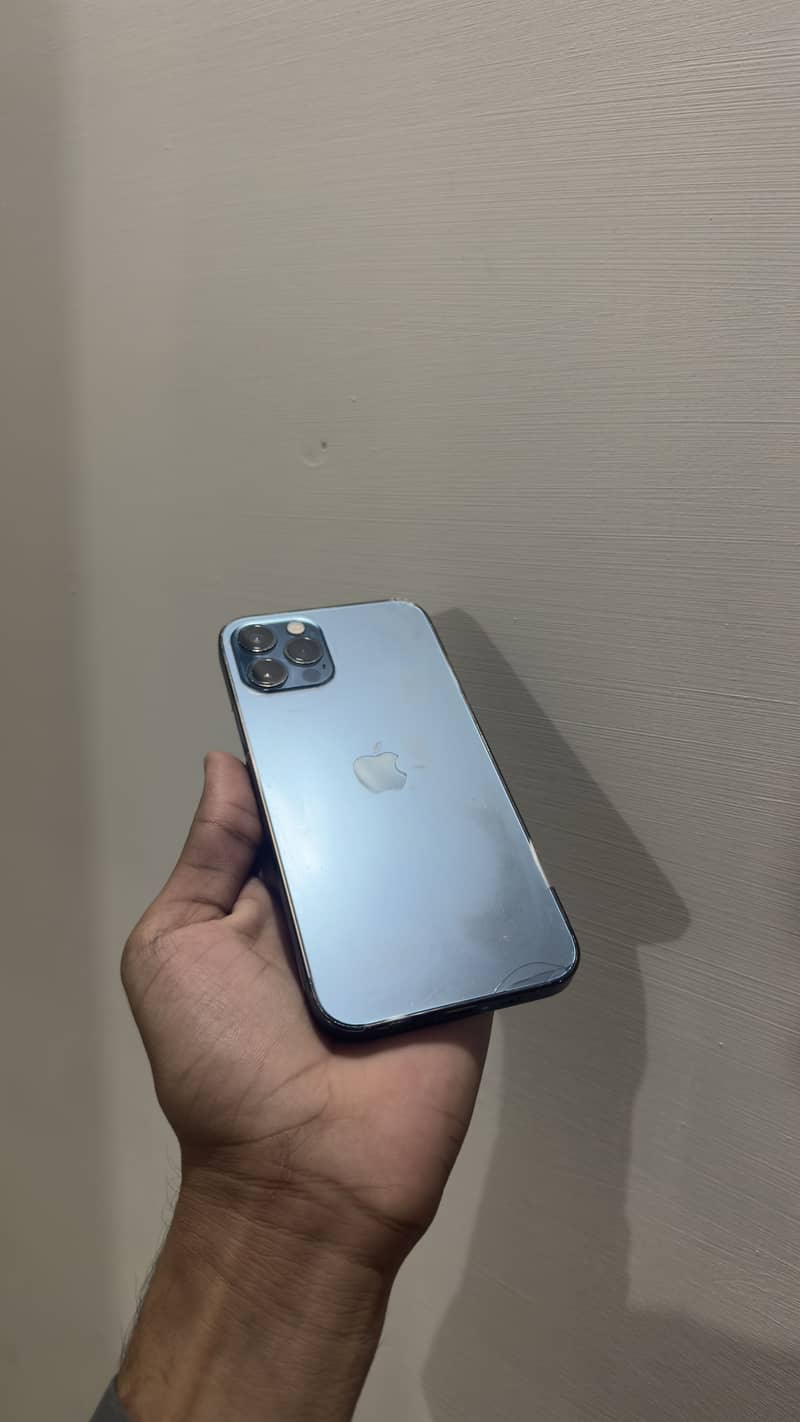 Apple iPhone 12 Pro 3