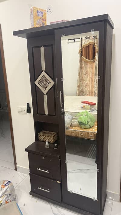 Dressing table