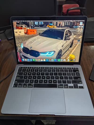 MacBook Air 2020 – i3 | 8GB RAM | 256GB SSD