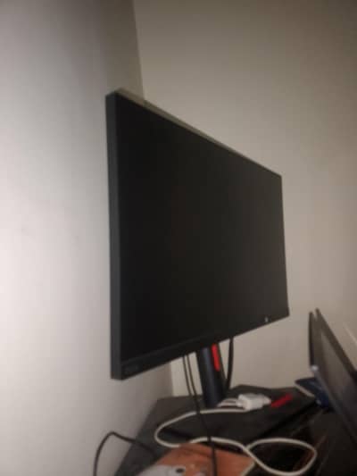 32 Inch LCD Fresh Condition