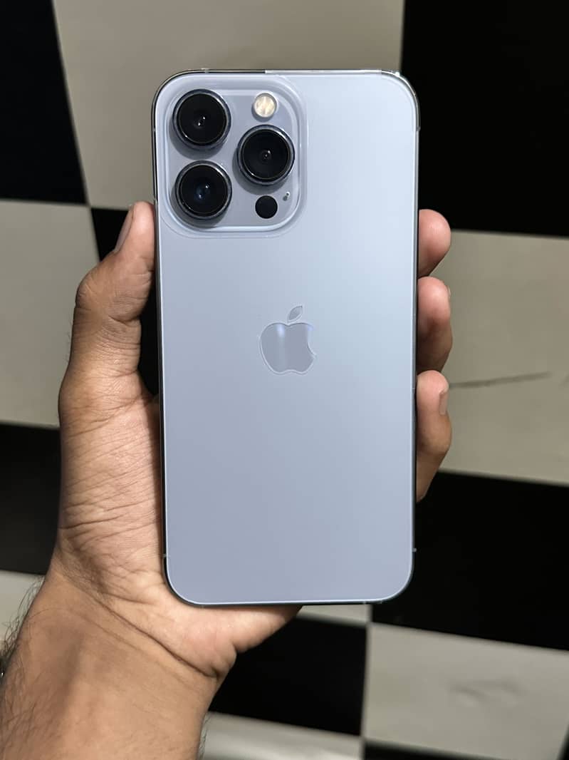 Apple iPhone 13 Pro 0