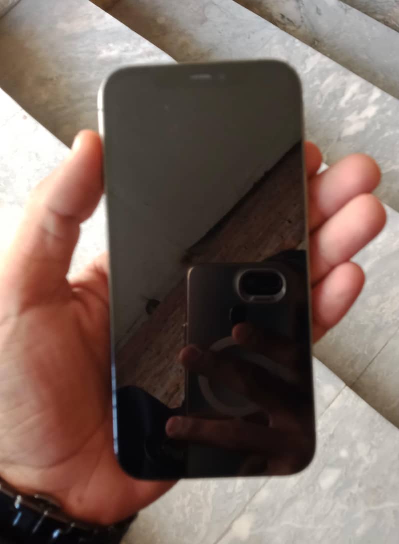Apple iPhone 12 Pro 2