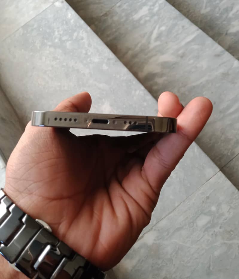 Apple iPhone 12 Pro 4