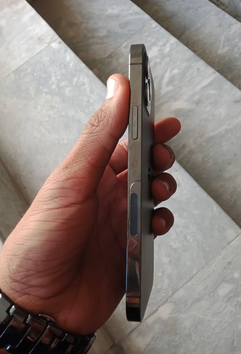 Apple iPhone 12 Pro 5