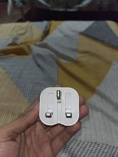 Apple 20 watt charger original (NFC)