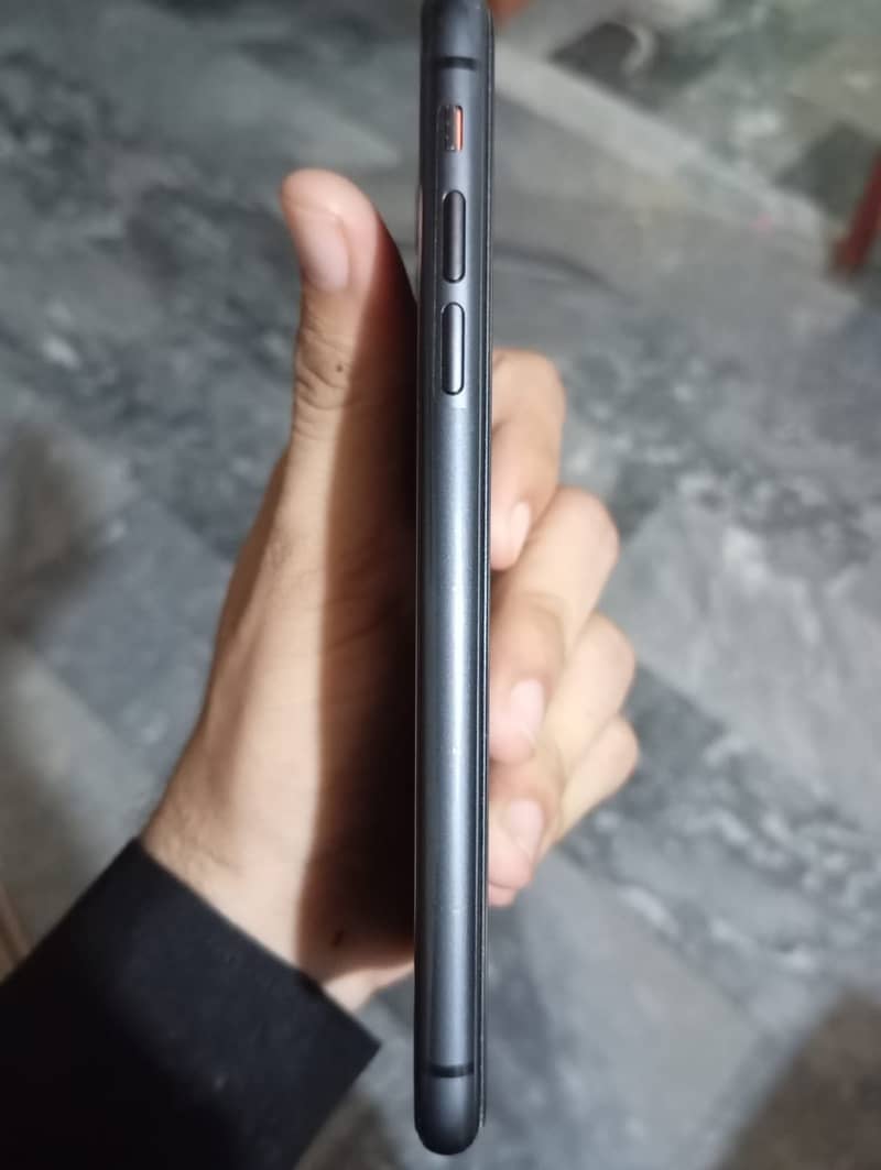 Apple iPhone 11 2