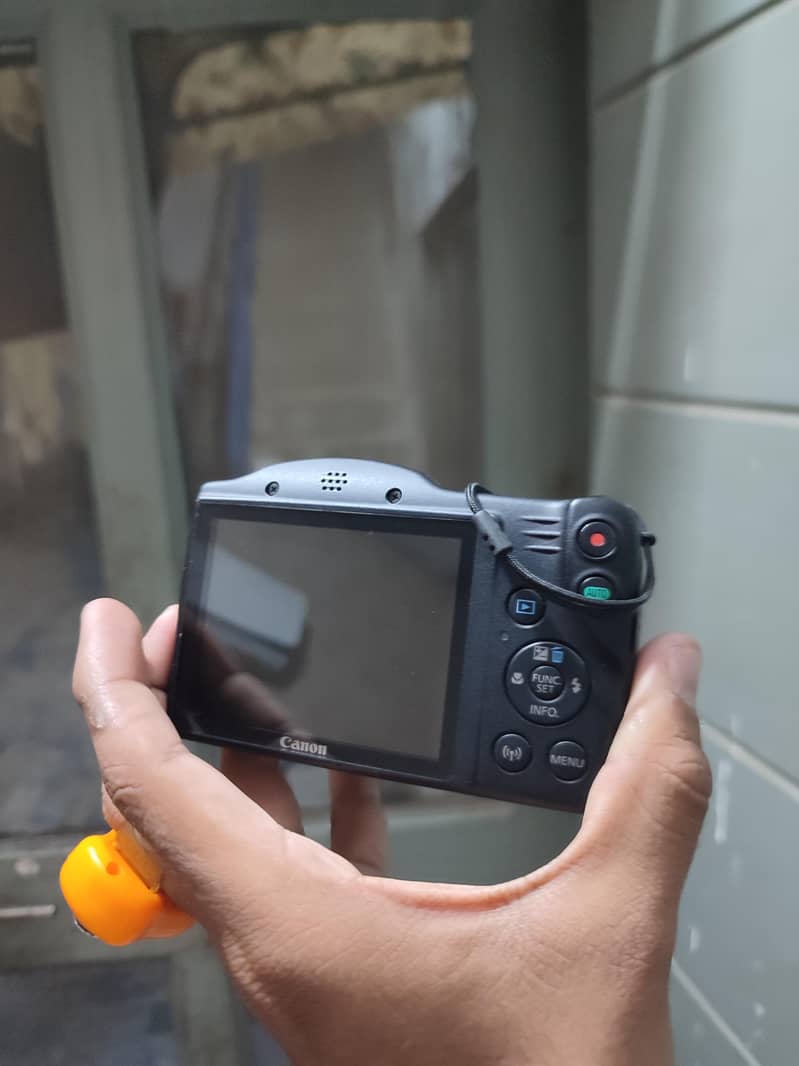 canon camera 2