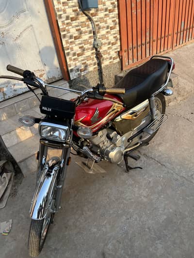 Honda 125 gold edition