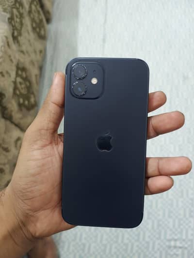Apple iPhone 12