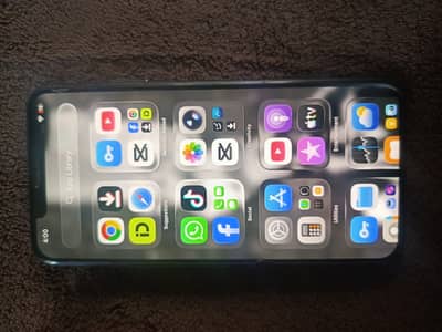 iPhone 11 Pro Max - Non-PTA Factory Unlocked (Waterpack / Battery 74%)